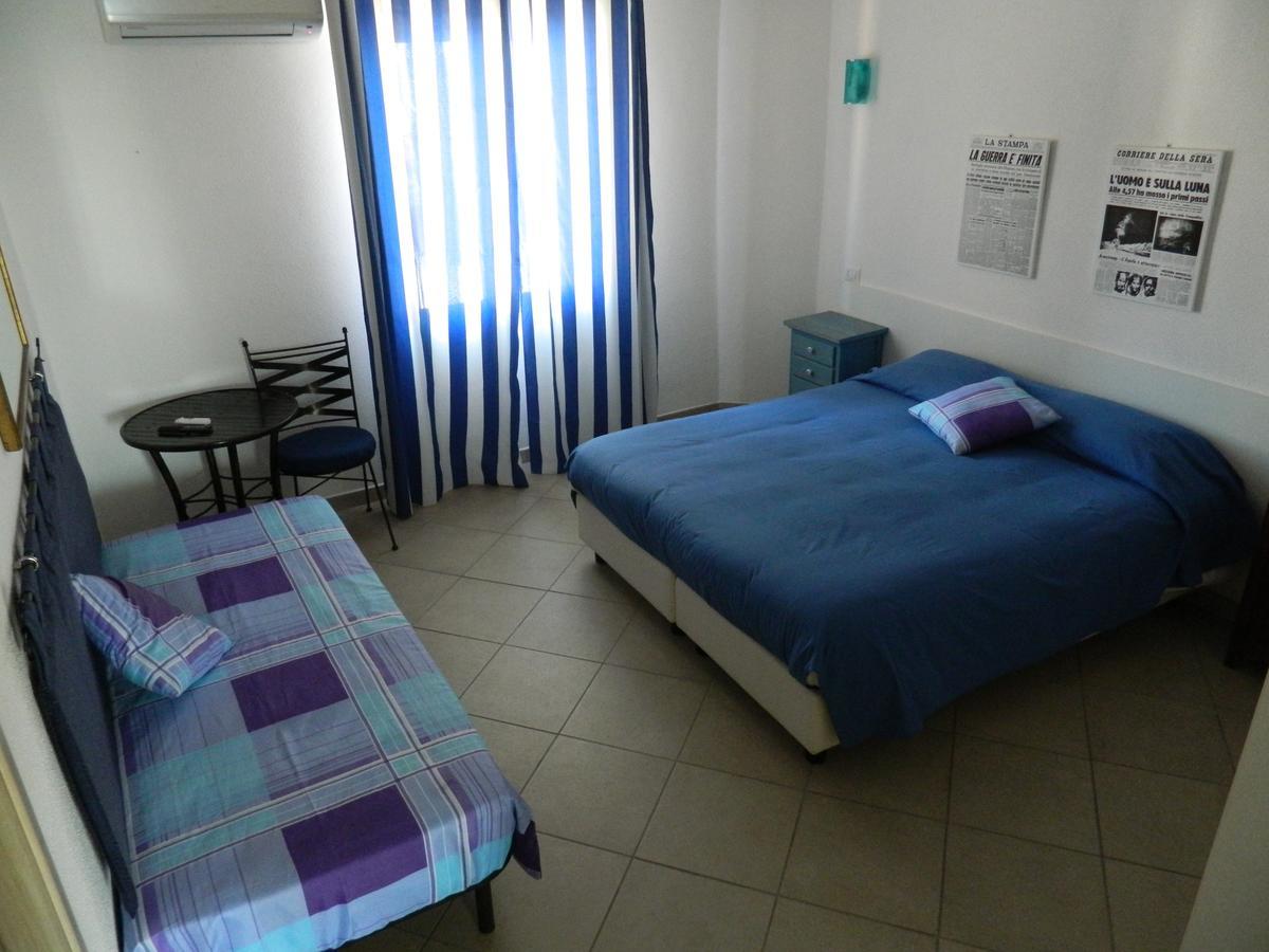 Chez Coco' Hotel Ла Мадалена Екстериор снимка